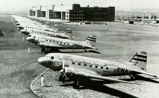 Douglas DC-3: эксплуатация » Неизвестная авиация